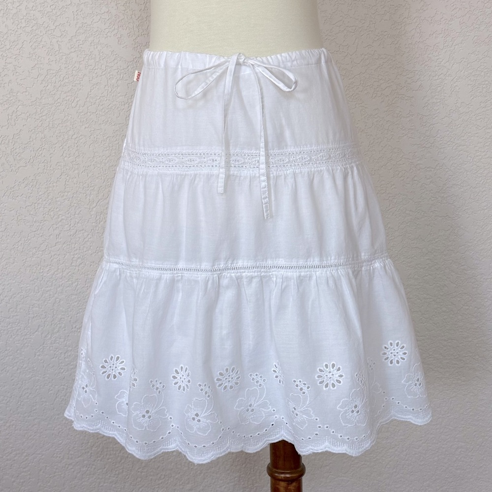 Hollister tiered white eyelet skirt with drawstring waist sz XS